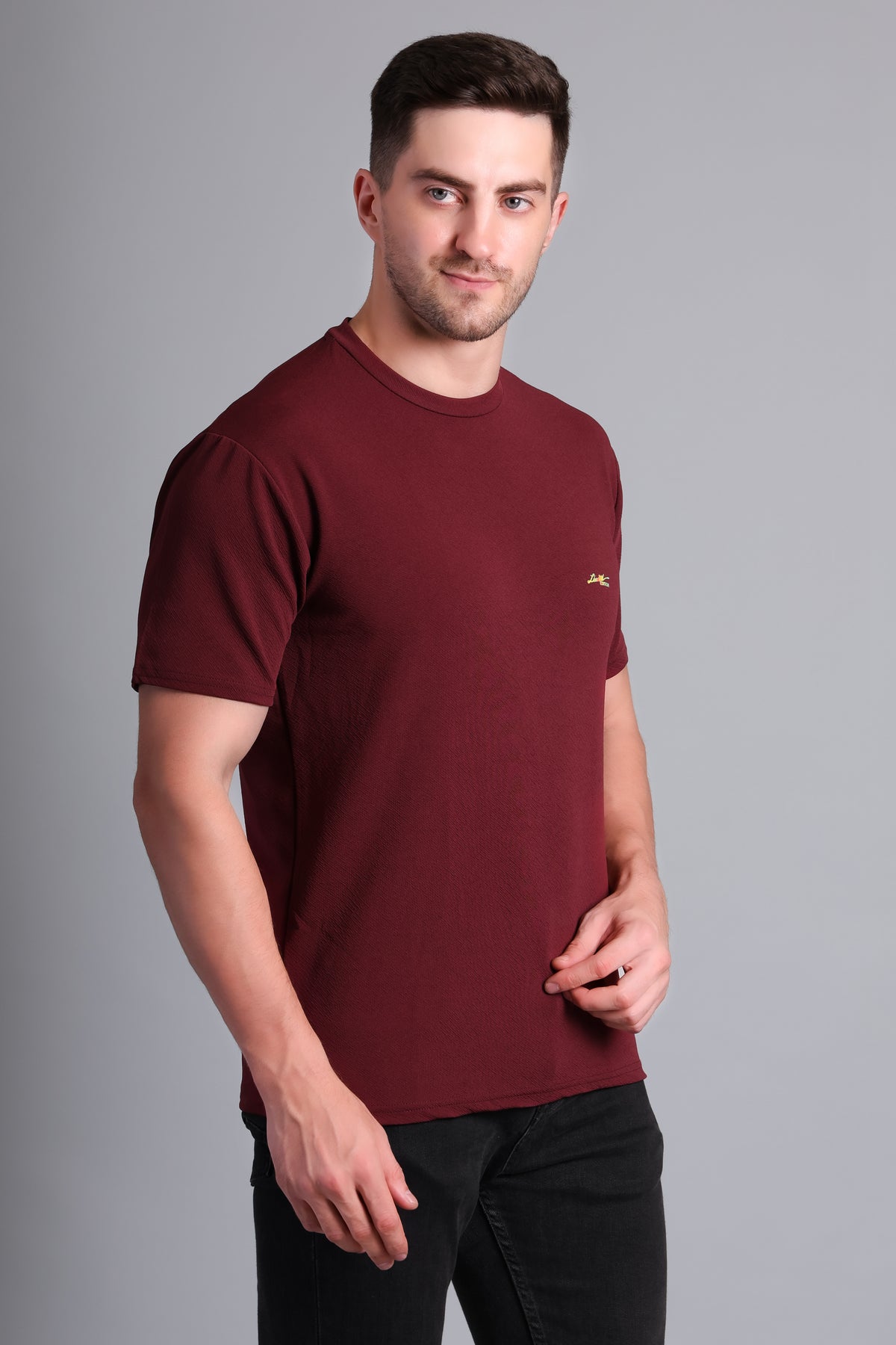 Men’s Maroon Round Neck Half Sleeve T-Shirt -Marrom Cotton NS-31