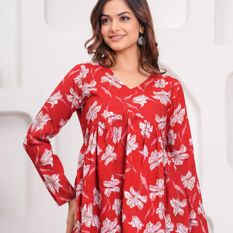 RM749RED